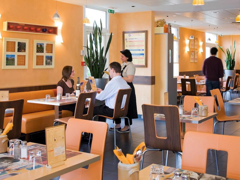 Hotel Ibis Mulhouse Ile Napoleon Sausheim Exterior foto