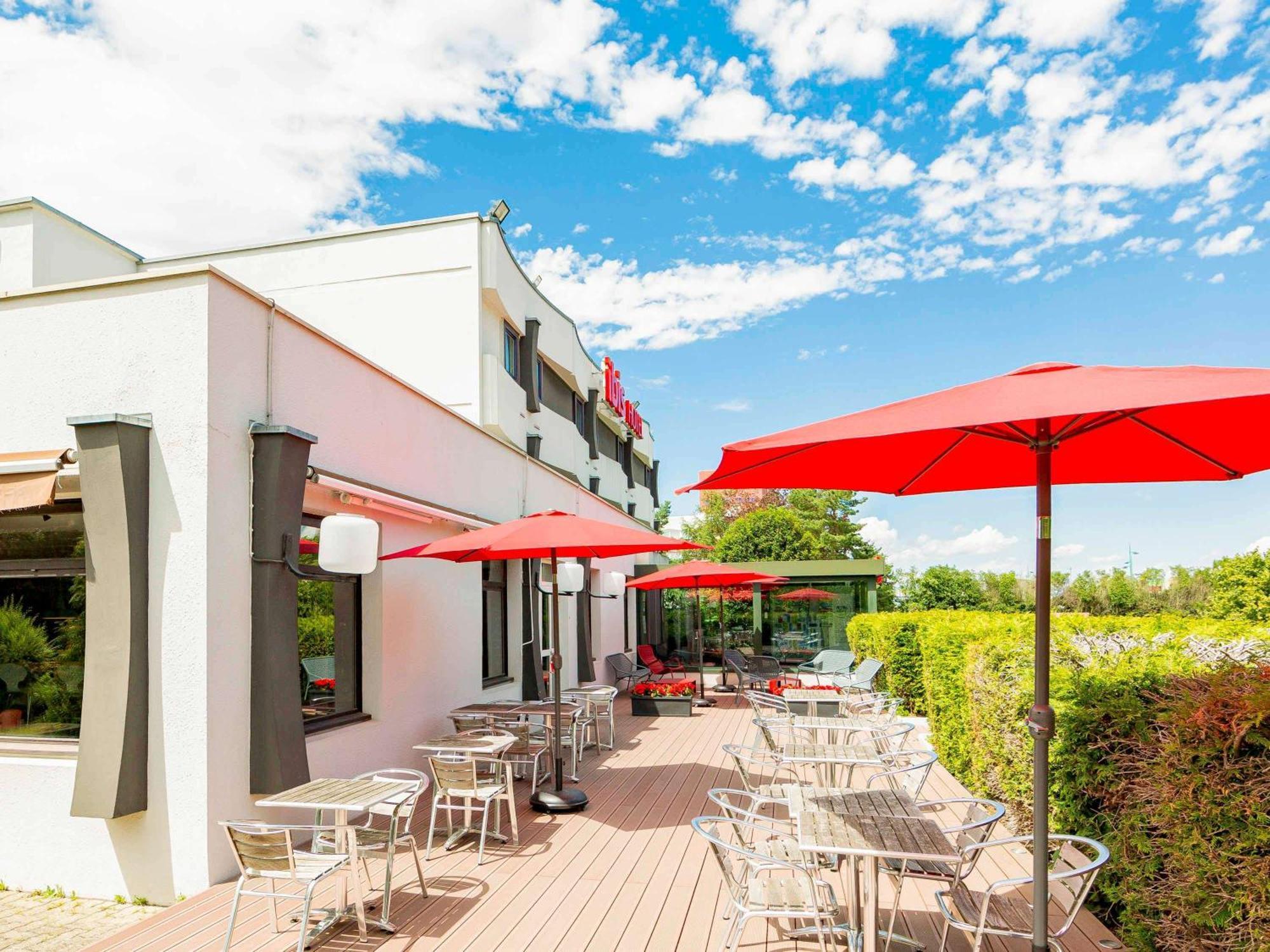 Hotel Ibis Mulhouse Ile Napoleon Sausheim Exterior foto